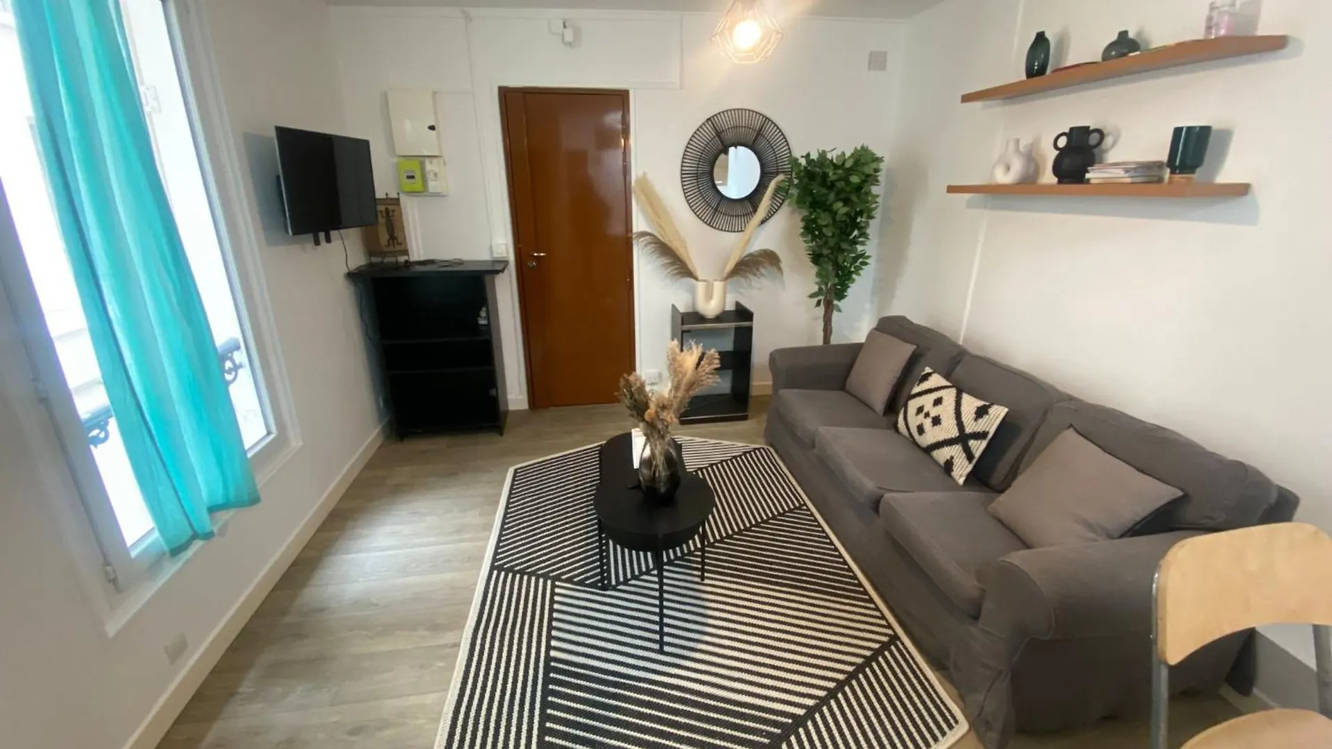 Jolie 2 Pieces Metro Voltaire - Paris 11 - 2P Apartment France